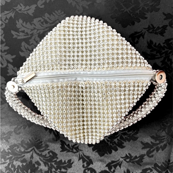 Silver Bling Clutch Wristlet Rhinestone 5.5" x 6.5" - Picture 2 of 3